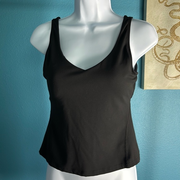 Halara crop top in black with built cami bra - Picture 1 of 3